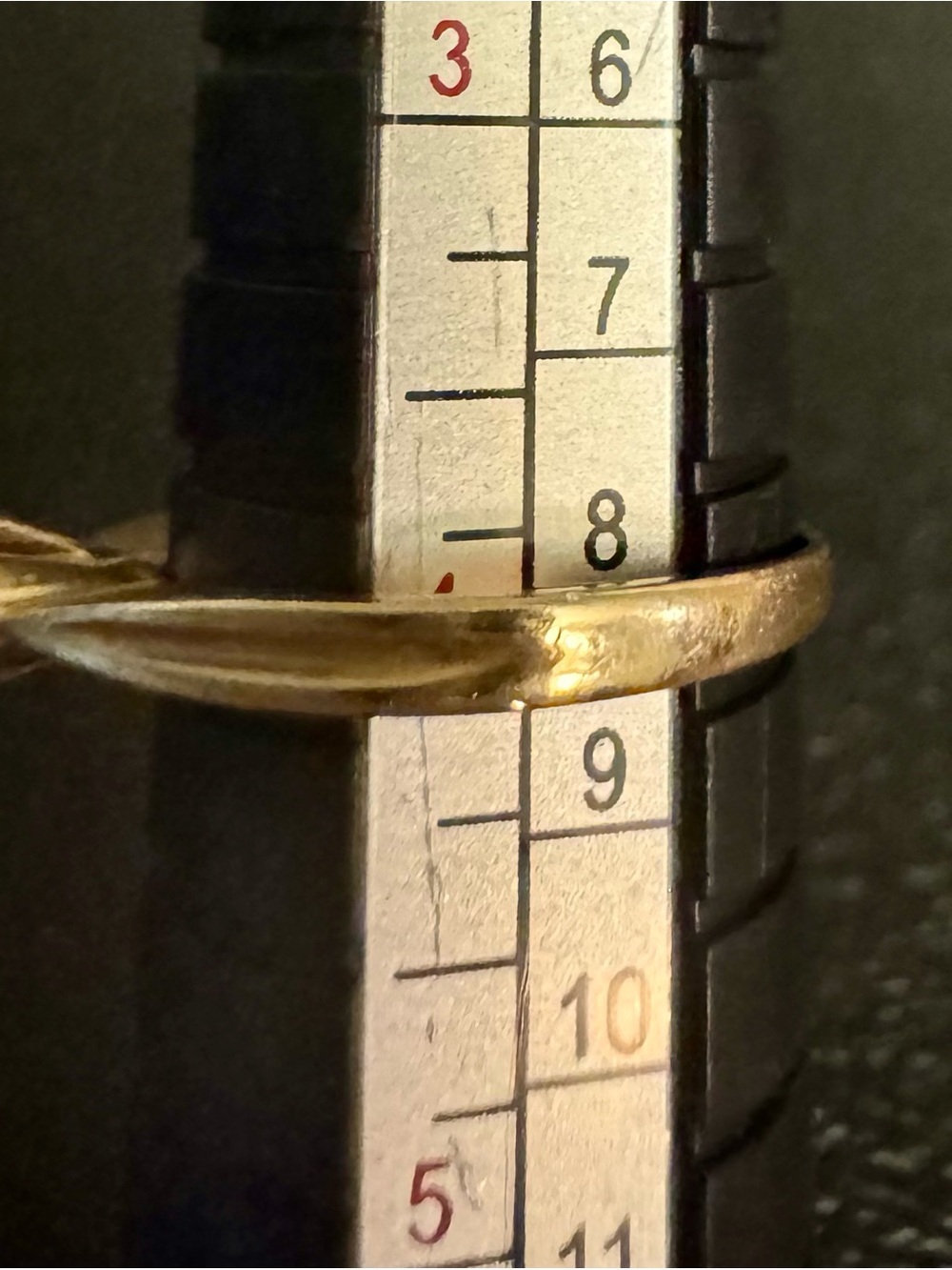 Delicate 14kt Gold .10ct Round Solitaire Natural
Diamond Ring - Picture 4 of 10
